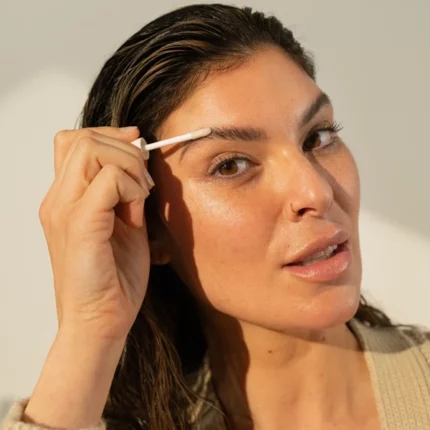 Eyebrow Enhancing Serum 02